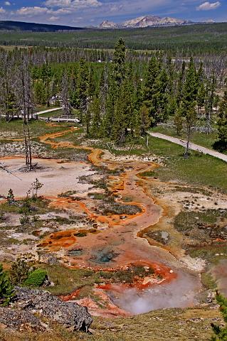 069 yellowstone, artists paintpots.JPG